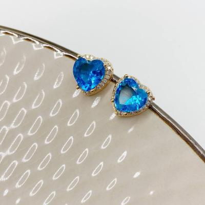 Серьги Сердце с фианитами, 10х11 мм