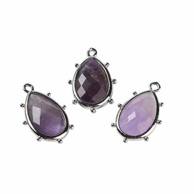 Подвеска Капля с шипами, аметист, серебристая, 22х13 мм, 9.28